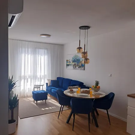 Salona Lux * Klis