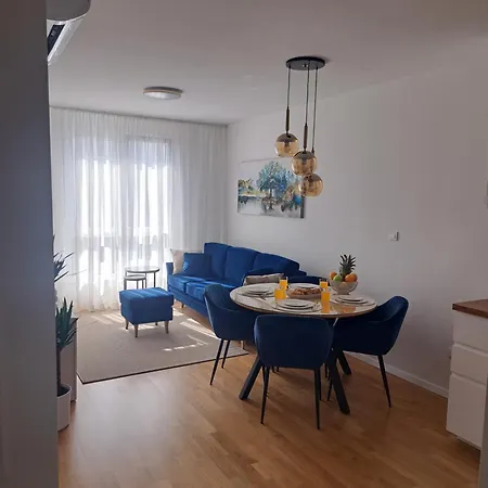 Salona Lux Apartman Klis